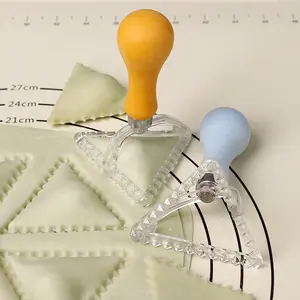 1/2 Set Triangle Dumpling Mold Italian Dumpling and Pasta Making Set, Kitchen Utensils Gadgets - with easy to use edge die press, suitable for home-made pasta, Italian dumplings, lasagna and other foods - baby complementary food Wonton