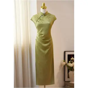 Water Lily Silk Neo-Oriental Bamboo Qipao - Modern New Chinese Style Ruched Cheongsam in Matcha & Champagne
