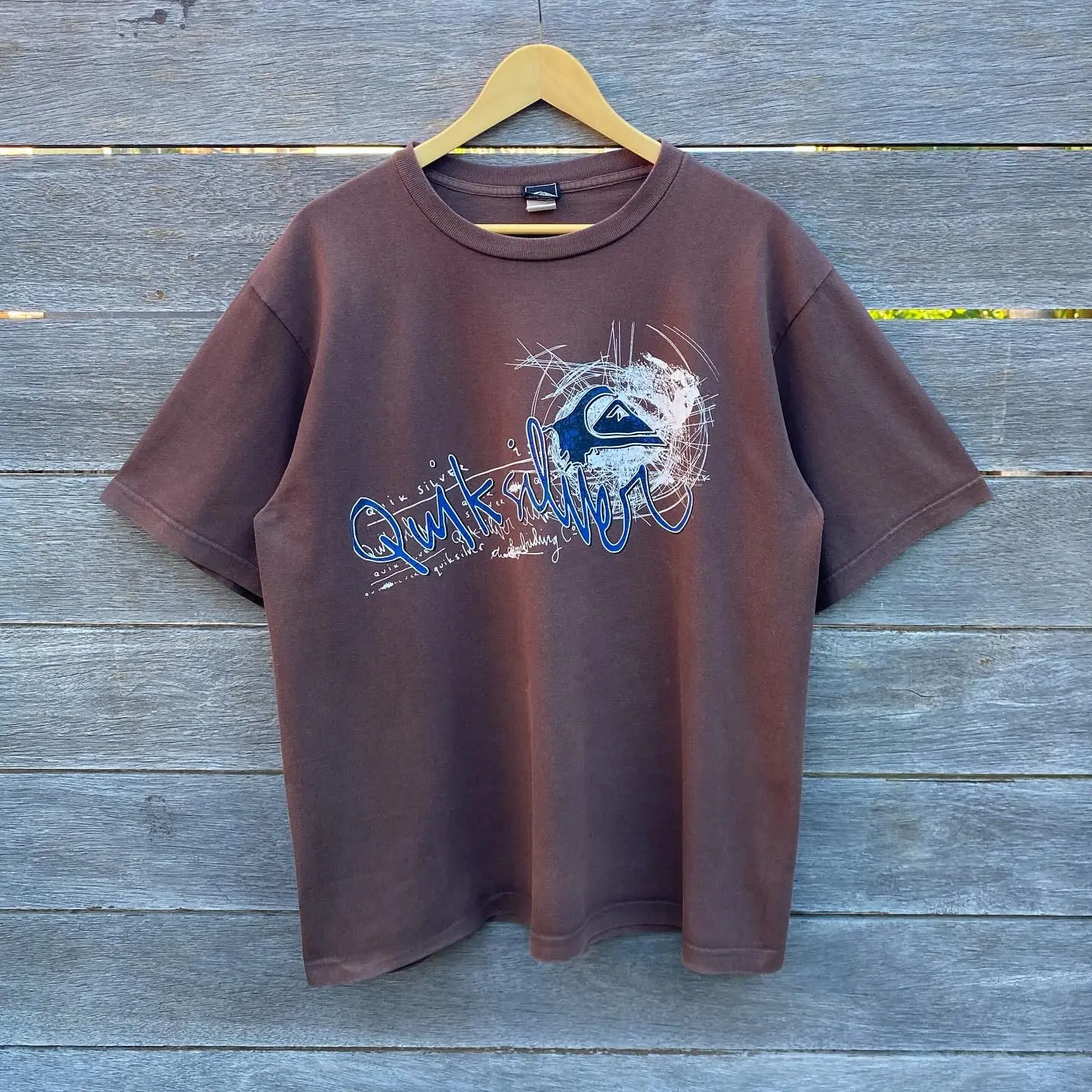 Quiksilver Since 1970 Surf Logo Tee – Dark Chocolate Vintage