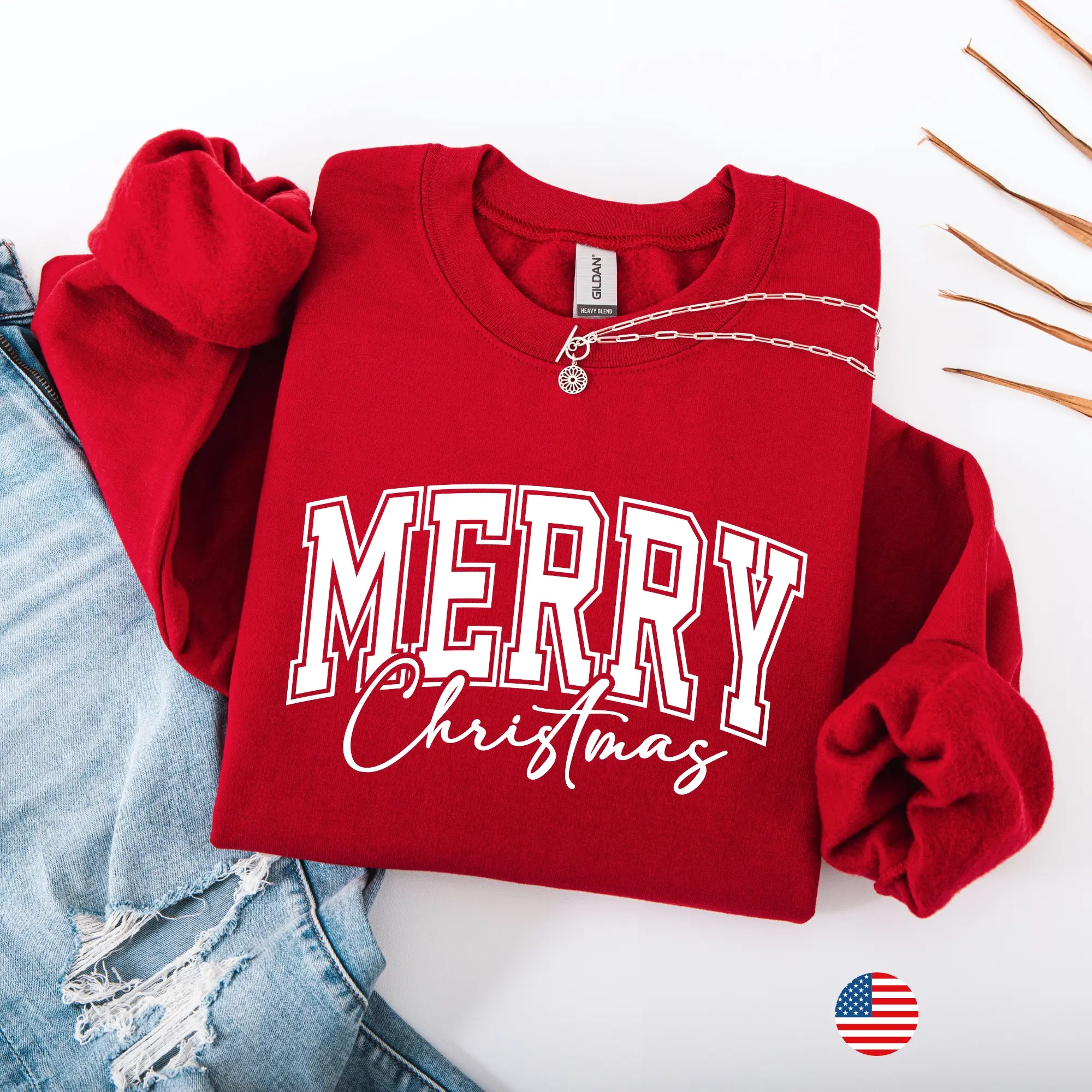 Merry Christmas Crewneck Sweatshirt for Women Long Sleeve Red Cute Winter Holiday Pullover Family Sweatshirt