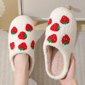 ItsNoble™ Comfortable Strawberry Slippers