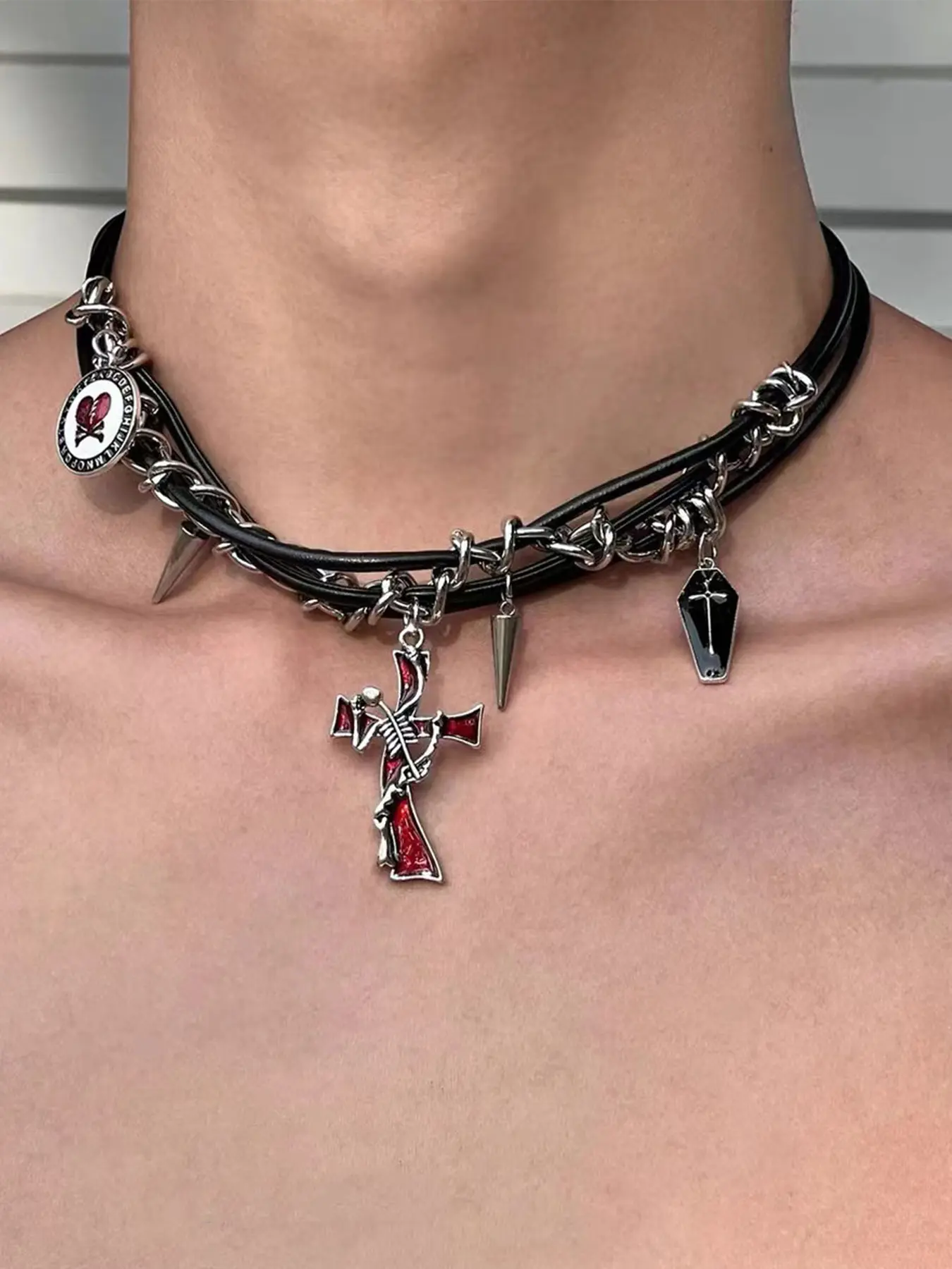 Gothic Necklace for Men Goth Necklace Black Halloween Necklaces for Women Pendant Choker Necklaces Skull Skeleton Halloween Jewelry Music Festival Hiphop Punk Style Necklace Cosplay Accessories