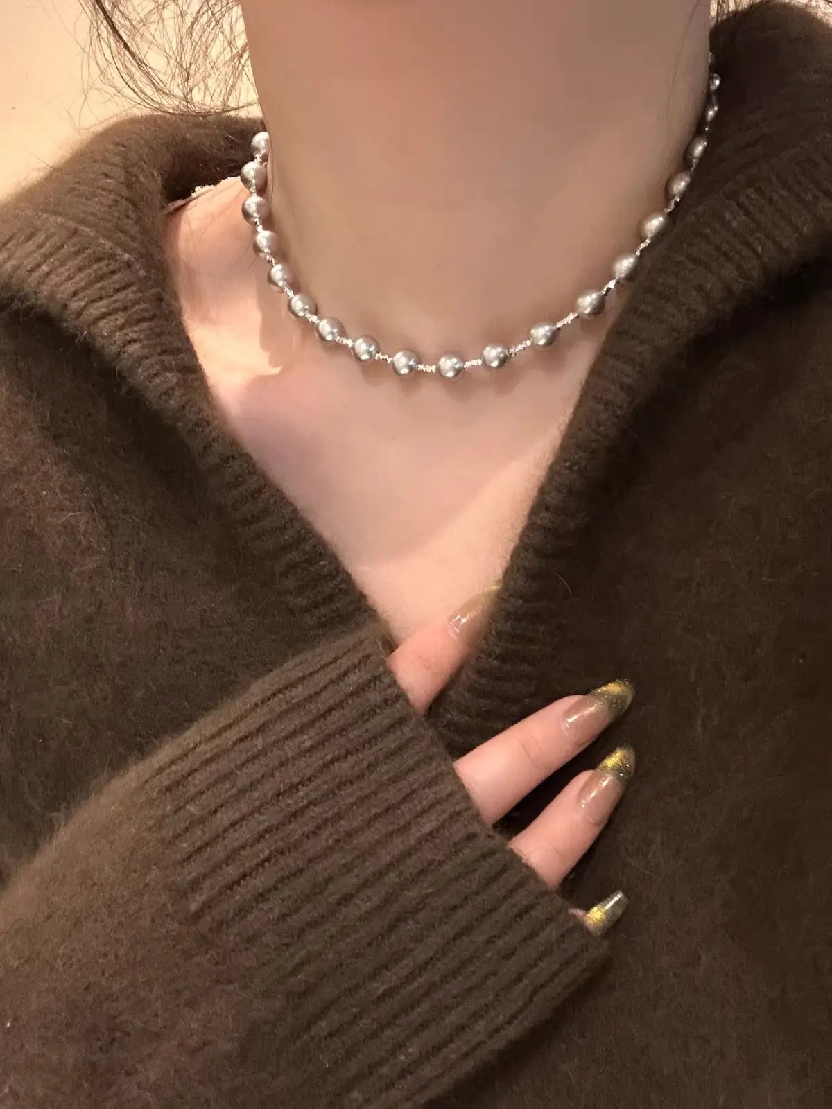 NO.27-Luxurious and sophisticated grey pearl necklace / Elegant and versatile