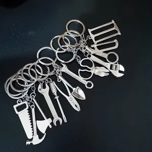 Simulated Mini Hand Tool Keychains Set, Hammer, Axe, Saw, Screwdriver & Wrench Designs, Silver Color Zinc Alloy, Ideal Gifts for Men
