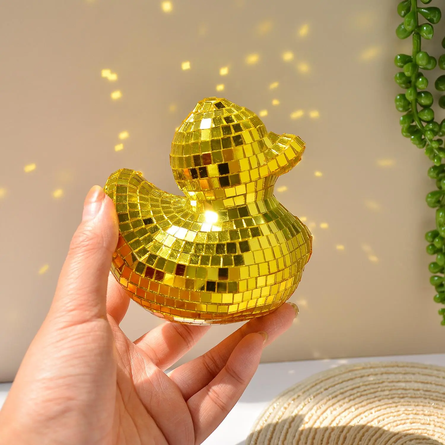 Charming Disco Mirror Duck Statue, Creative Decorative Ornament, DIY Craft Accessory, Home Office Desk Decoration, Holiday Gift, Cute Desktop Decoration