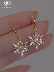 A pair of sweet, pink and diamond-encruffled, high-end, exquisite snowflake Christmas, cute and elegant, and personalized earrings for ladies Eternal Diamond Earrings