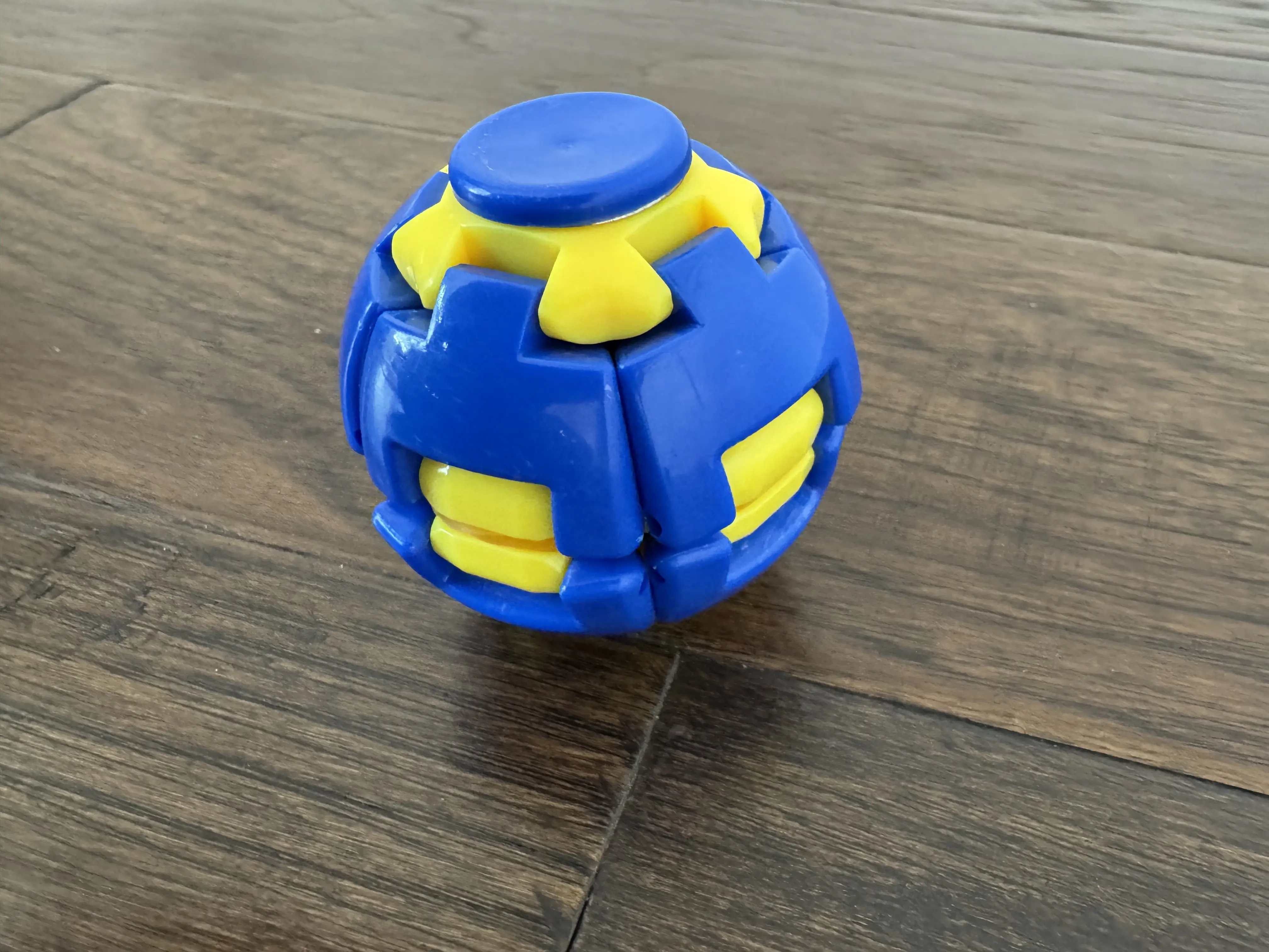 Press & Spin Fidget Ball - 360° Rotating Decompression Sensory Fidget Desk Tool, Unisex Stress Reliever Toys for Grown Ups, Teens