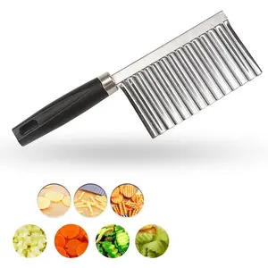 Crinkle Cutter Knife Stainless Steel Cutting Tool For Potato,Carrot,Chip,Vegetable,French Fry, Wavy Chopper Wave Slicer Steel Blade, Kids Lunch Accessories (Black Handle)