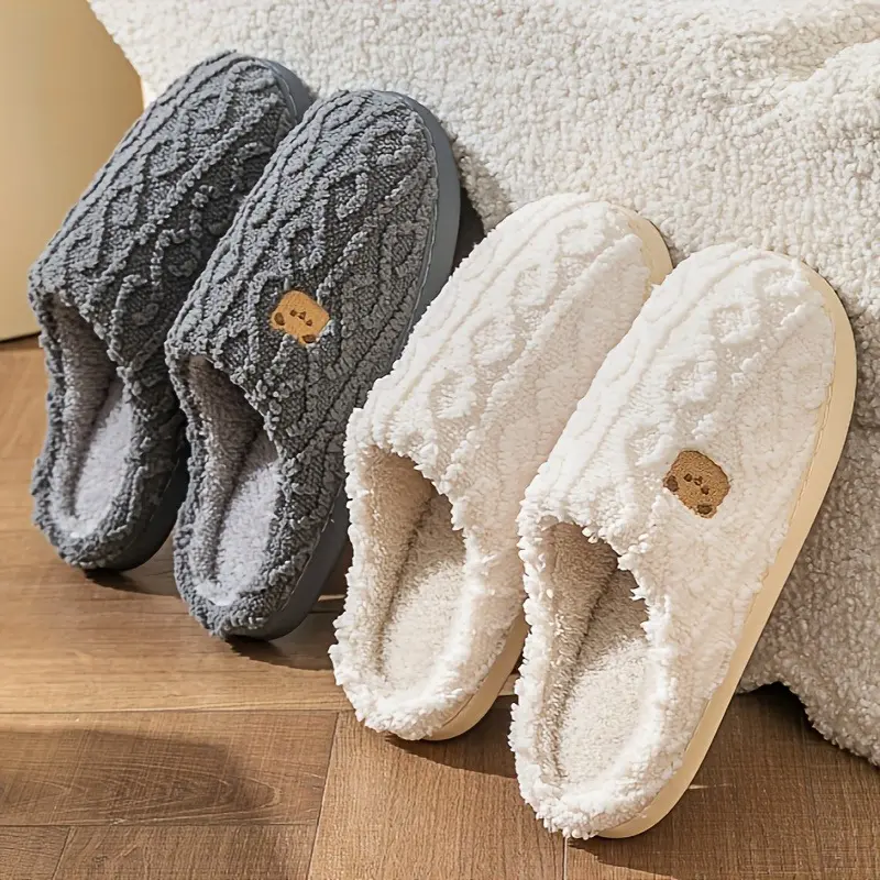 Women's Comfortable Plush Home Slippers | Warm Knitted Texture Indoor Slippers, Adorned with Cute Bear Patterns, Soft and Fluffy Interior, Non slip Sole, Comfortable Winter Home Slippers, Women's Shoes