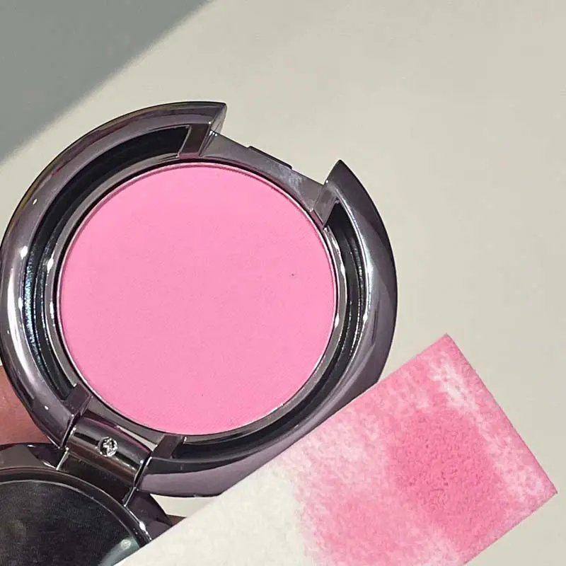 HERORANGE Matte Single Blush Makeup Cosmetics - Long-lasting and fade-resistant, suitable for all skin types, creates a natural, luminous finish. Perfect for daily dates, commutes, and parties. The perfect holiday gift.