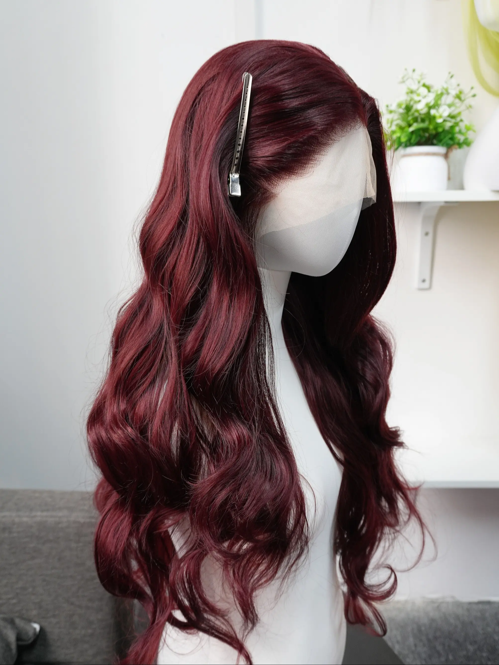 Red Wig for Women, 13x4 High-Definition Front Lace, Natural Parting, Heat-Resistant Fiber, Matte Hair Strands, for Daily Use, Role Play, Synthetic Lace Wigs