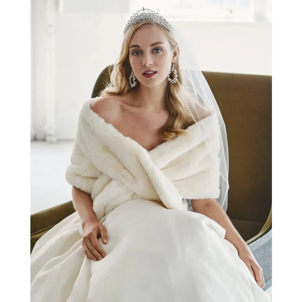 Marionat Bridal Faux Fur Wrap Cape 7111