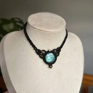 Handmade Macrame necklace with Labradorite