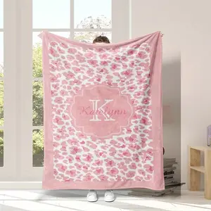 Soft Funny Throw Blanket Customized 1pc Personalized Pink Leopard Print Design. European And Themed Digital Printed Fleece Blanket with Leopard Pattern - a Soft, Warm, And Comfortable Fleece Shawl Blanket
