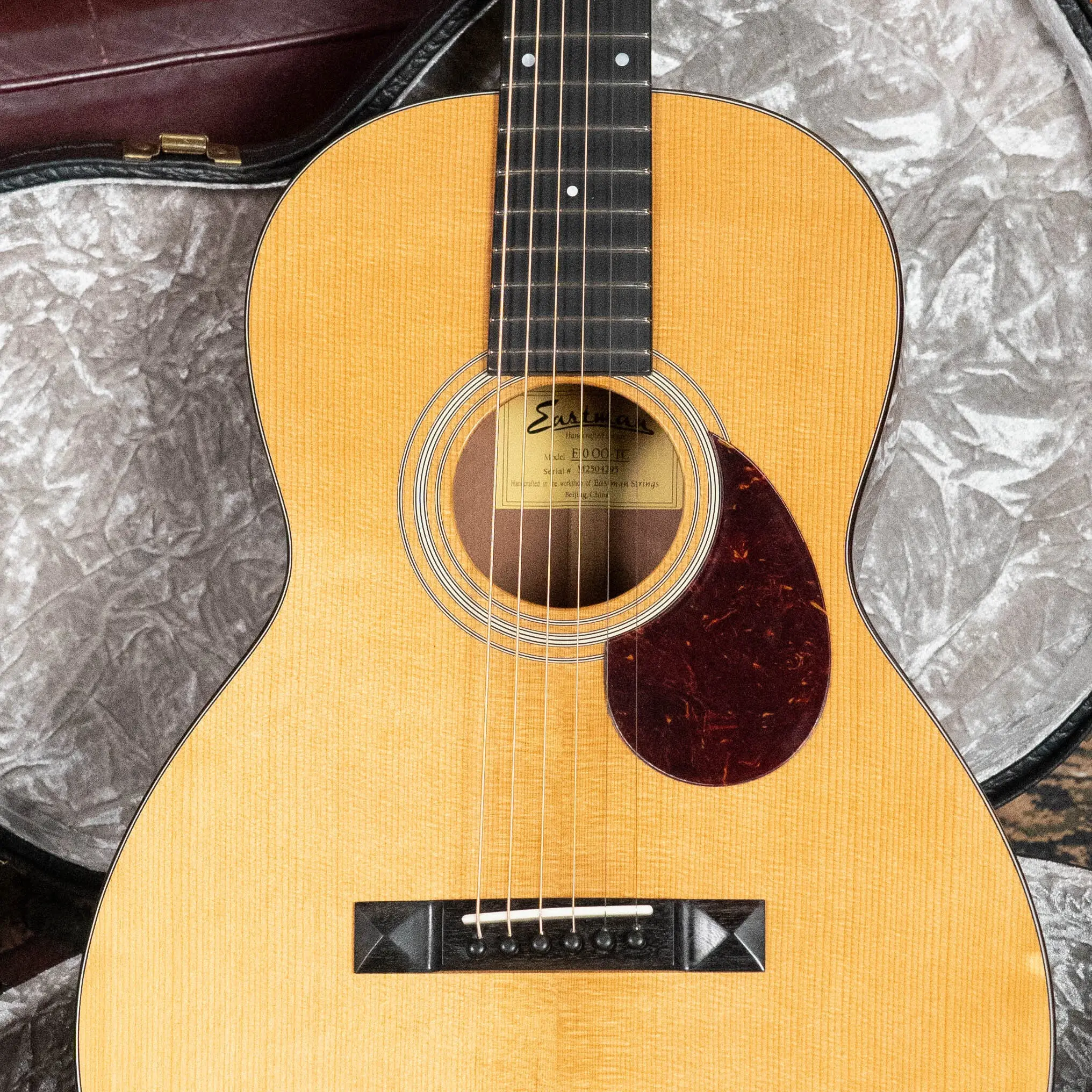 Eastman E10OO-TC Thermo-Cure Adirondack/Mahogany Acoustic Guitar #4295