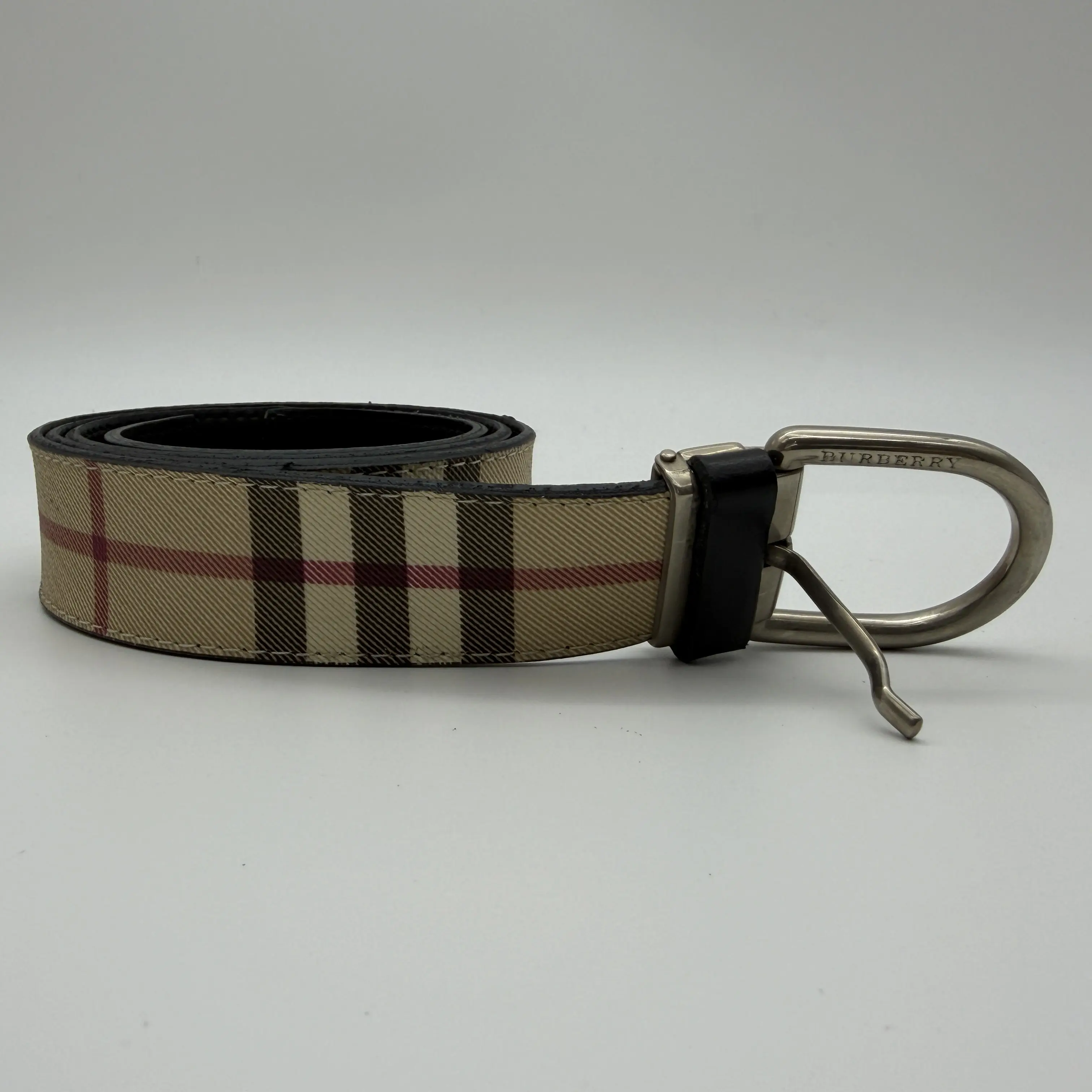 Pre-owned Burberry classic check pin buckle leather belt