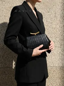 Luxury Crocodile Pattern Evening Clutch, Hard Shell Handbag, Vintage Lock, Geometric Shape, Perfect for Formal Events, Vintage Purse