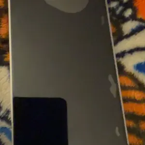 Product Review of [2PCS] FUNCAT GLOBAL Screen Protector-Dust-free Applicator FOR iPhone 17/16/15/14/13/12 "On SALE for NEW APPLE" (Reusable Easy Installation) Headset Covered, Fully Protection, Fingerprint-proof, Electroplated Layer, Tempered glass from u**9