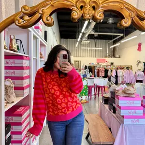 Lover's Leopard Sweater - Red & Pink Leopard Print Long Sleeve Sweater for Women