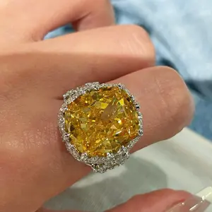 TIFFSWALO New Authentic Counter 925 Silver 18K Gold-Plated Square High-Carbon Diamond Ring, Synthetic Yellow Diamond Daisy Flower Heavy-Duty Luxurious Inlaid Ring