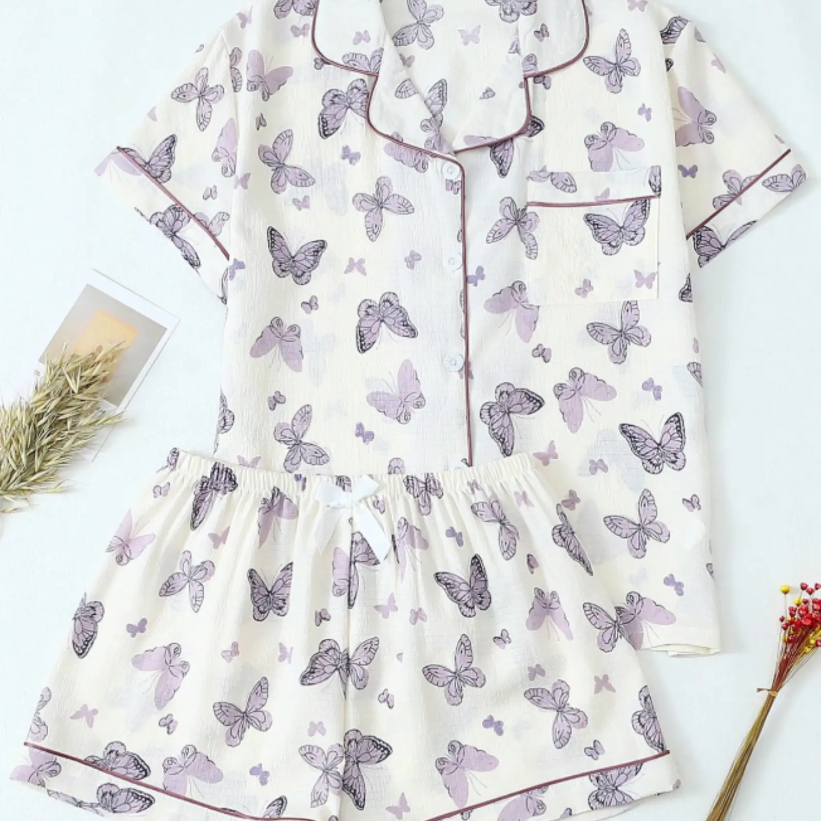 2-Piece Pajama Set Butterfly Printed Short Sleeve Polo Shirt with Pocket and Bow Shorts, Comfortable to Wear at Home, Spring/Summer