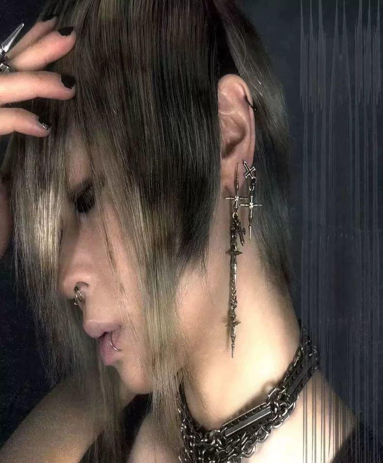 Gothic Punk Double Cross Chain Earrings Dark Cool Metal Piercing Jewelry for Gothic and Punk Fashion Enthusiasts Unique Edgy Look gifts