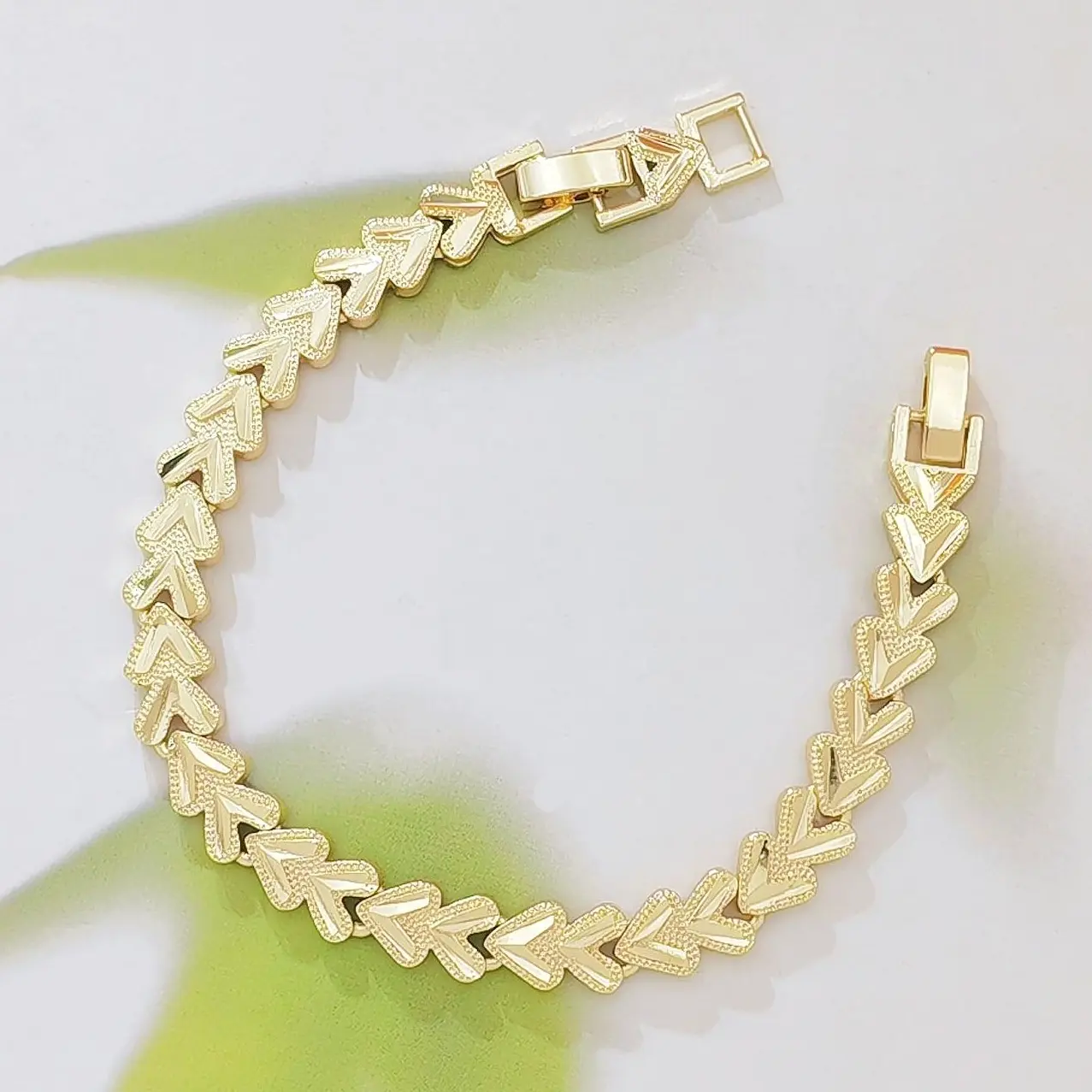 14K Gold Sunflower Engraved Flat Disc Chain Bracelet Dainty Shiny Starburst Textured Link Stackable Wrist Jewelry For Women Daily