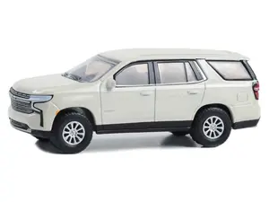 2023 Chevrolet Tahoe Premier - Iridescent Pearl Tricoat (Showroom Floor Series 4) Diecast 1:64 Scale Model - Greenlight 68040B
