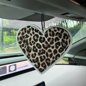 Heart Shape Car Air Freshener, Car Rear-view Mirror Hanging Aromatherapy Tablet, Automotive Interior Decoration Accessories for Women & Men, Cute Car Decor, Car Accessory, Hanging Car Diffuser, Car Fragrance