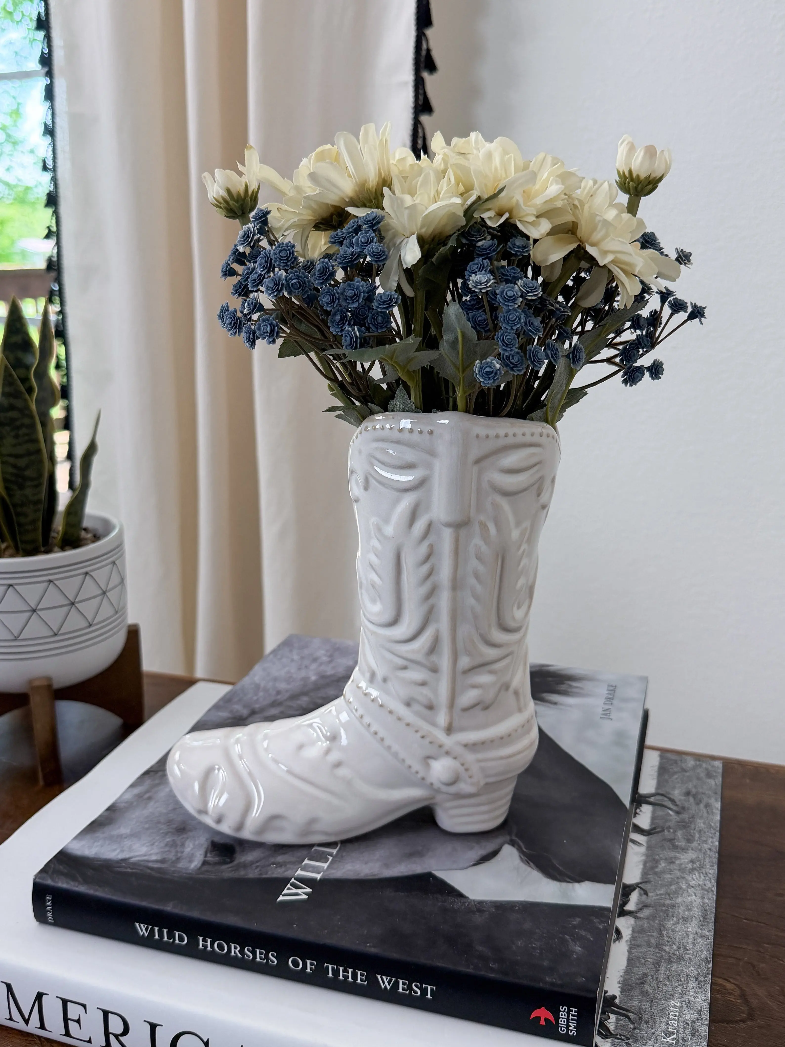 Cowgirl Boot Ceramic Vase (Ivory)