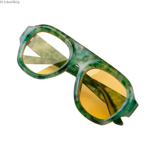 2026 Retro Gradient Sunglasses – Ombre Lens UV400 Shades for Men & Women, Lightweight PC Frame Fashion Glasses, Trendy Street Style Eyewear for Daily Wear & Outdoor