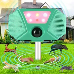 Solar-powered rodent repellent device - Red and white flashing ultrasonic animal repeller - Multi-functional alarm bird repeller - Suitable for gardens, orchards, and farms