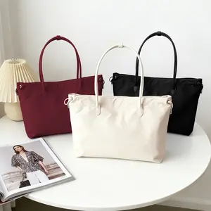 Versatile Large Capacity Tote Bag for Work & Travel Classic Black Shoulder Bag with Easy Carry Handles Perfect for Everyday Use