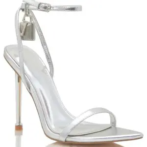 Lock it up Heel  (Silver)