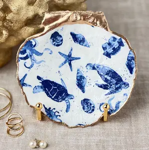 Sea Turtles Scallop Shell