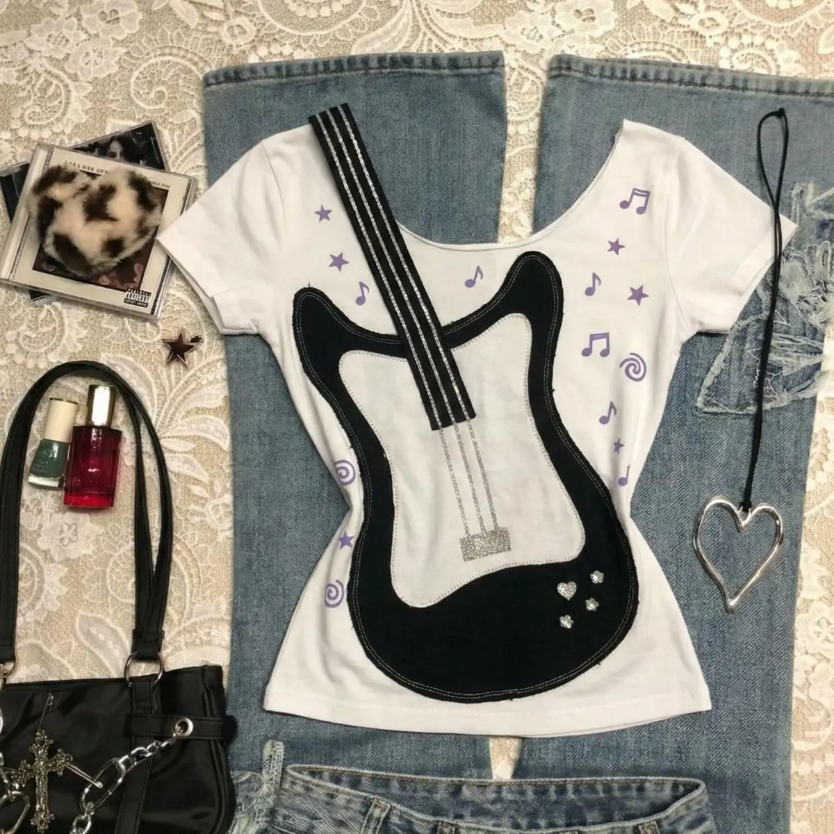 Y2K Guitar Print Crop T-Shirt – Slim Fit Short Sleeve Rock Vintage Top for Women Streetwear Tshirt Summer Womenswear