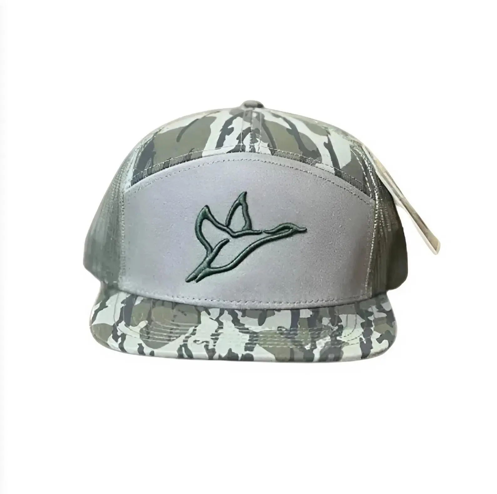 Combat Waterfowl 7 Panel Mesh Trucker Hat, Duck Embroidered Camo Snapback Cap, Adjustable Hunting Hat for Men, Outdoor Fishing Dad Gift