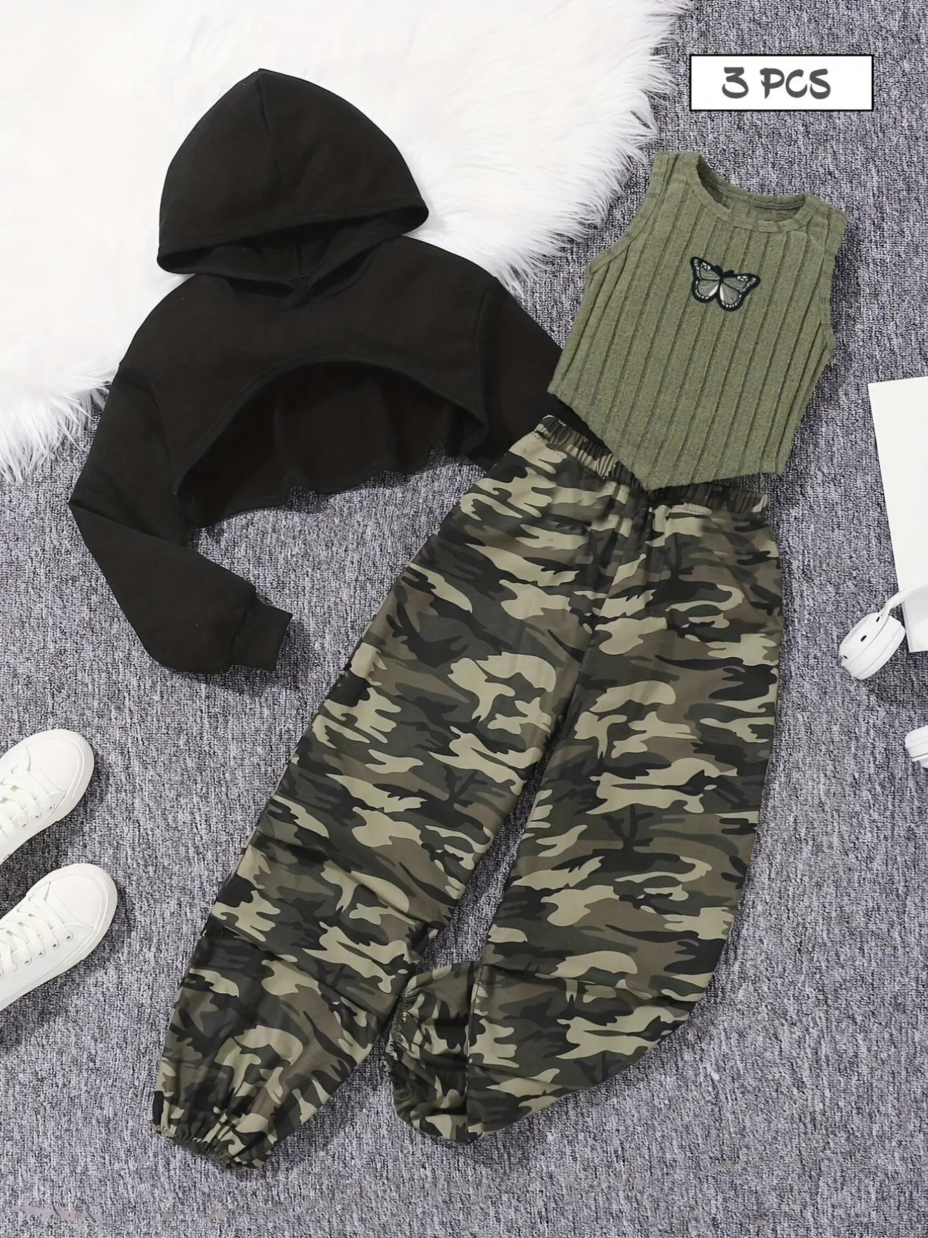 Trendy 3-Piece Camo & Butterfly Set, Layered Crop Hoodie + Tank + Joggers, Cool Cute Street Fashion for Girls, Casual Stylish for Everyday Wear, Camouflage, Clothes