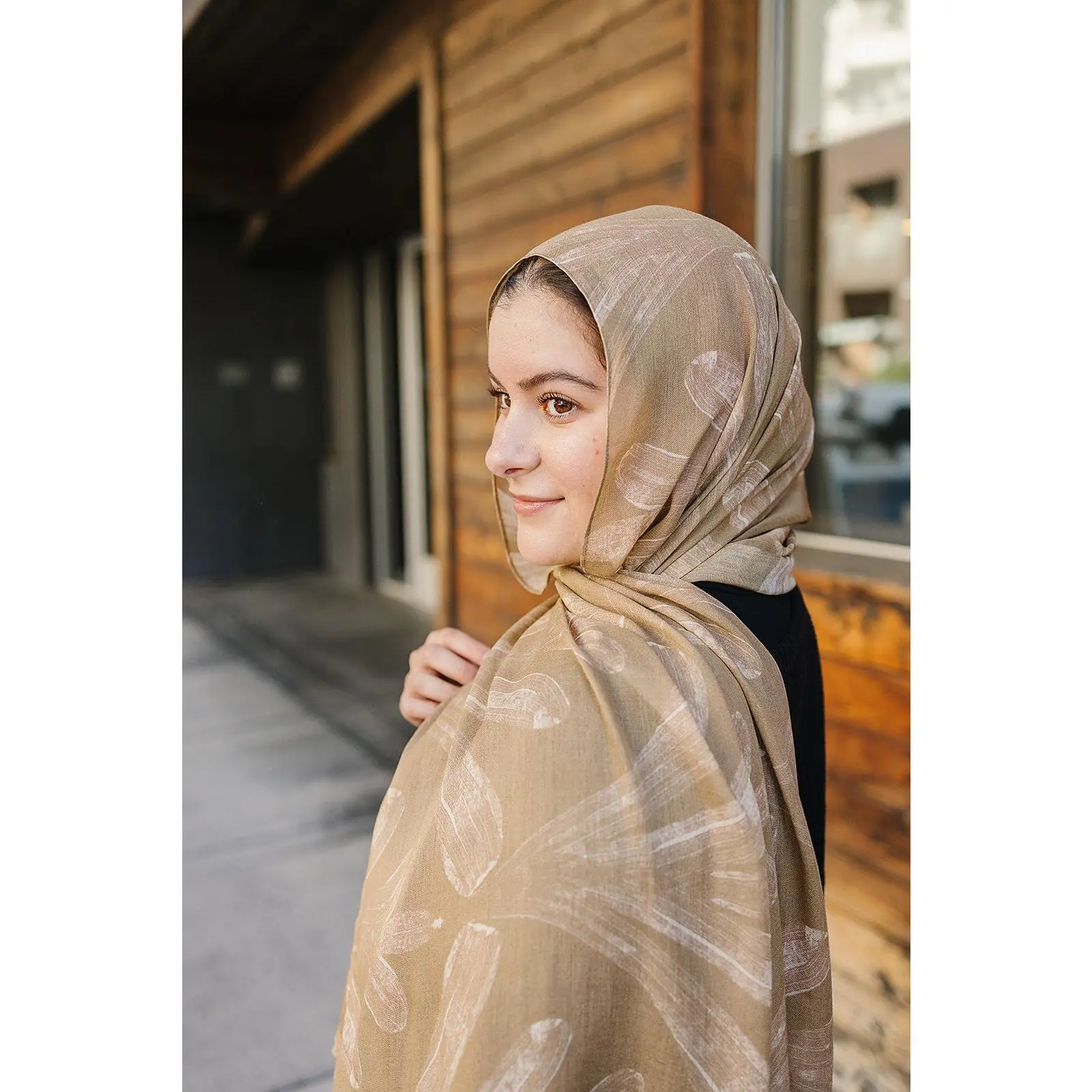 Bamboo Woven Printed Hijab - Pacific Palms Camel