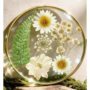 Resin Drink Coaster for Desk Coffee Table-White Cute Dried Flowers Cup Coaster for Work Office Home Outdoor Decor Gifts for Girls Women,1 Pcs