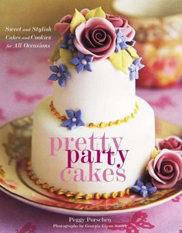 Used Hardcover Book - Pretty Party Cakes: Sweet and Stylish Baking Guide for Desserts, Cupcakes, Wedding Cake, and Decorations for All Occasions by Peggy Porschen (English)