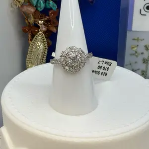 925 sterling silver ring # 7 available please send a message  for the zise you need cubic zirconia stones Italian silver (( anillo de plata Italiana talla # 9 disponible manda mensaje para saber tu medida al ordenar plata Italiana