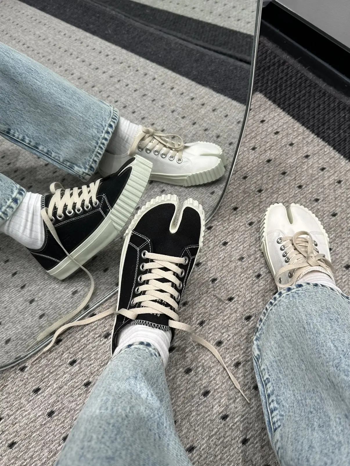 Retro black lace-up canvas casual shoes for women—trendy low-top skate sneakers with a thick sole. Lightweight, breathable canvas material that’s comfortable and skin-friendly. Toothed outsole provides strong traction and prevents slipping. Simple solid-c