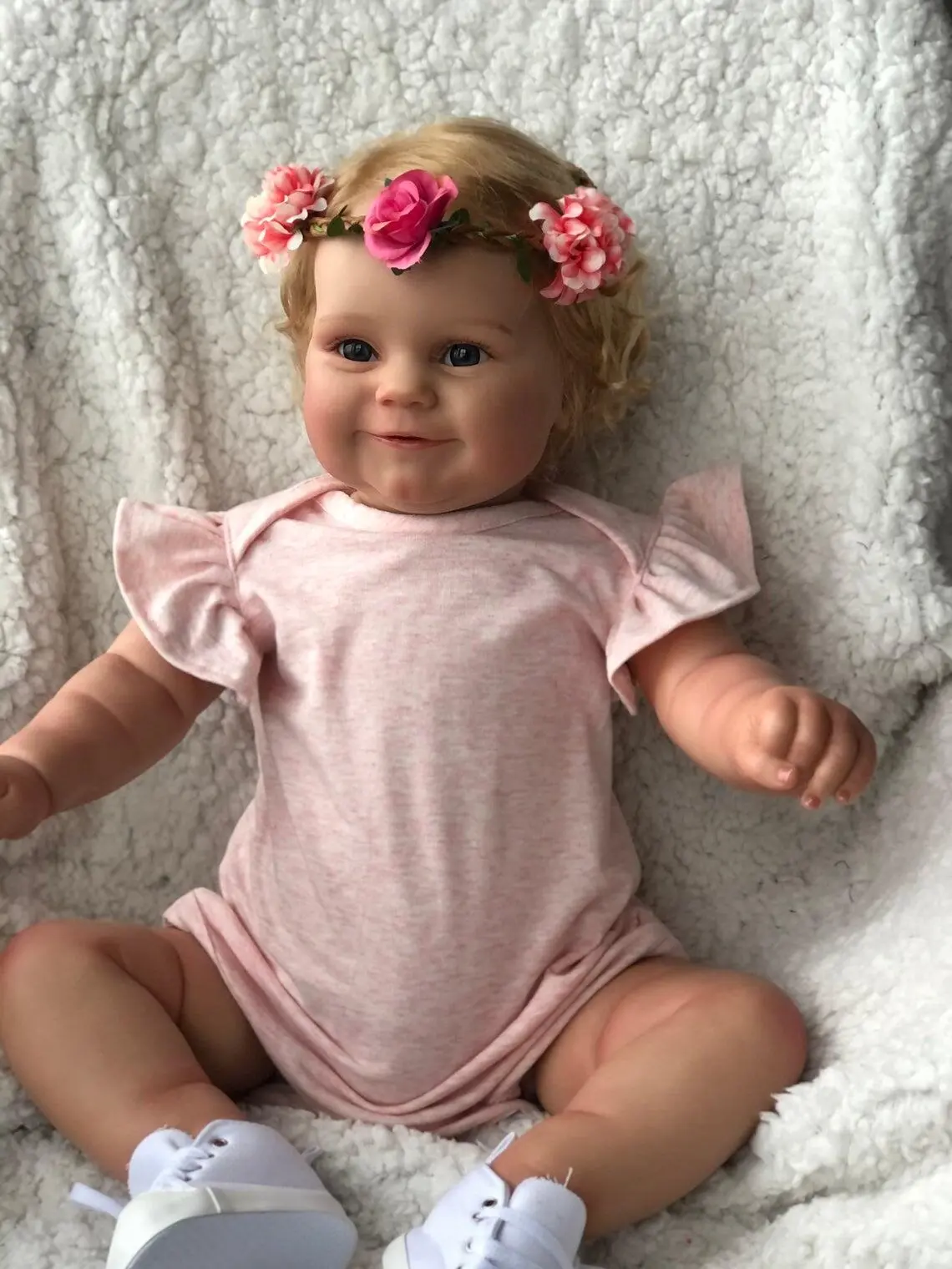 New -Style Reborn Baby Maddie Girl Dolls 20 Inch Reborn Toddler Doll Realistic Newborn Soft Vinyl Head and Cloth Body Baby Dolls With Rooted Hair Toy For Kids Age 3+