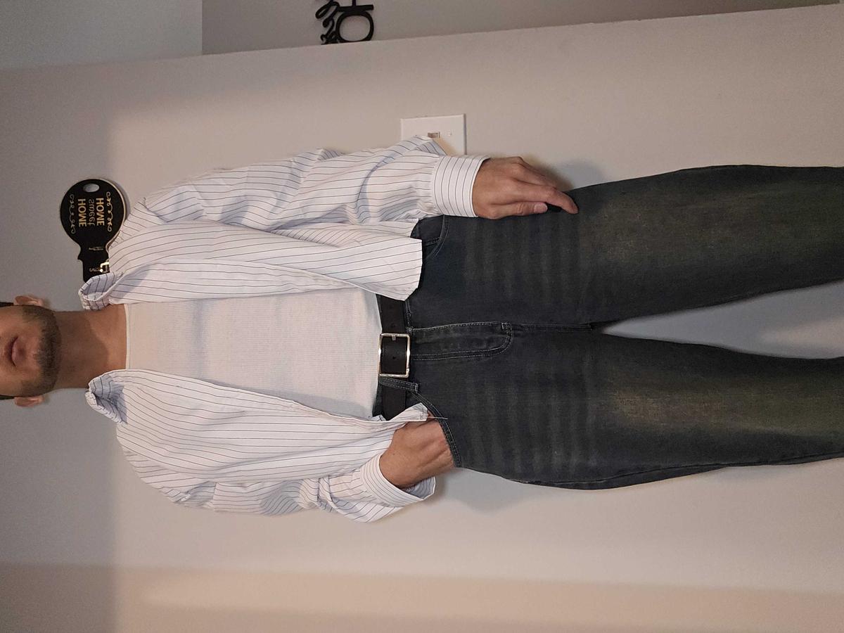 Item: Medium Wash, M