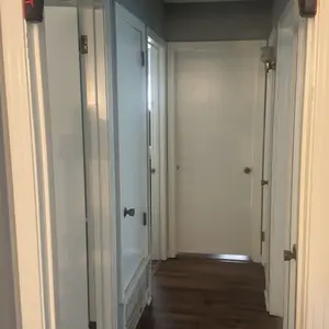 Adjustable Pull Up Bar for Doorway - 440LBS Weight Capacity, No Screws Installation with Level Meter and Auto Lock, Chin Up Bar for Home Gym Strength Training