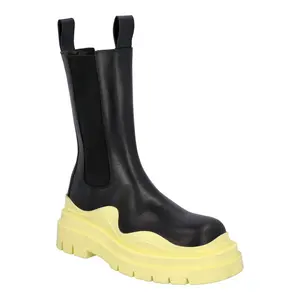 Pre-owned Bottega Veneta Bottega Veneta Women Tire Chelsea Boots in Black Lemonade Calfskin by Rebag