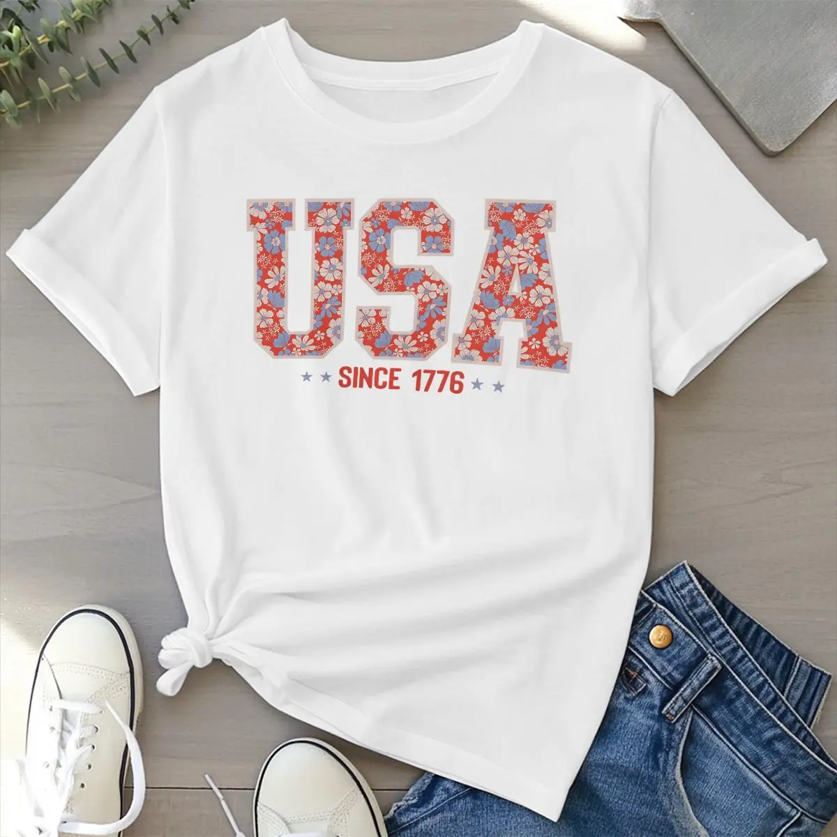 Men's Patriotic Graphic T-Shirt with Retro Floral USA Flag Print, Casual Short Sleeve Cotton Round Neck Top for 4th of July