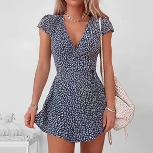 Floral print corset dress with contrasting trim and a tight fit; suitable for daily wear, vacations, and outdoor activities; featuring a deep V-neck and low cut; slim waist; slim short sleeves; casual women’s wear. GARMENTARY