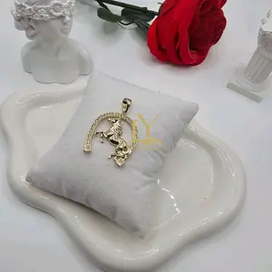 LaYaiBoutique #1586 Horse and horseshoe pendant, 14k gold plated, high quality (NO CHAIN)